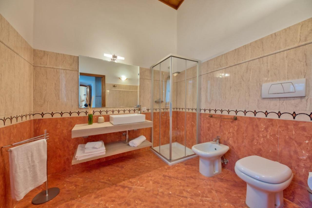 לצ'ה Corte Anibaldi Apartment מראה חיצוני תמונה